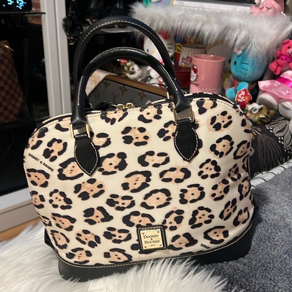 Dooney And Bourke bag